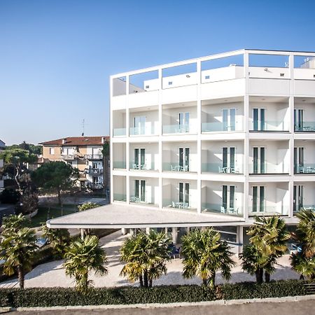 Hotel Oceanomare Punta Marina Εξωτερικό φωτογραφία