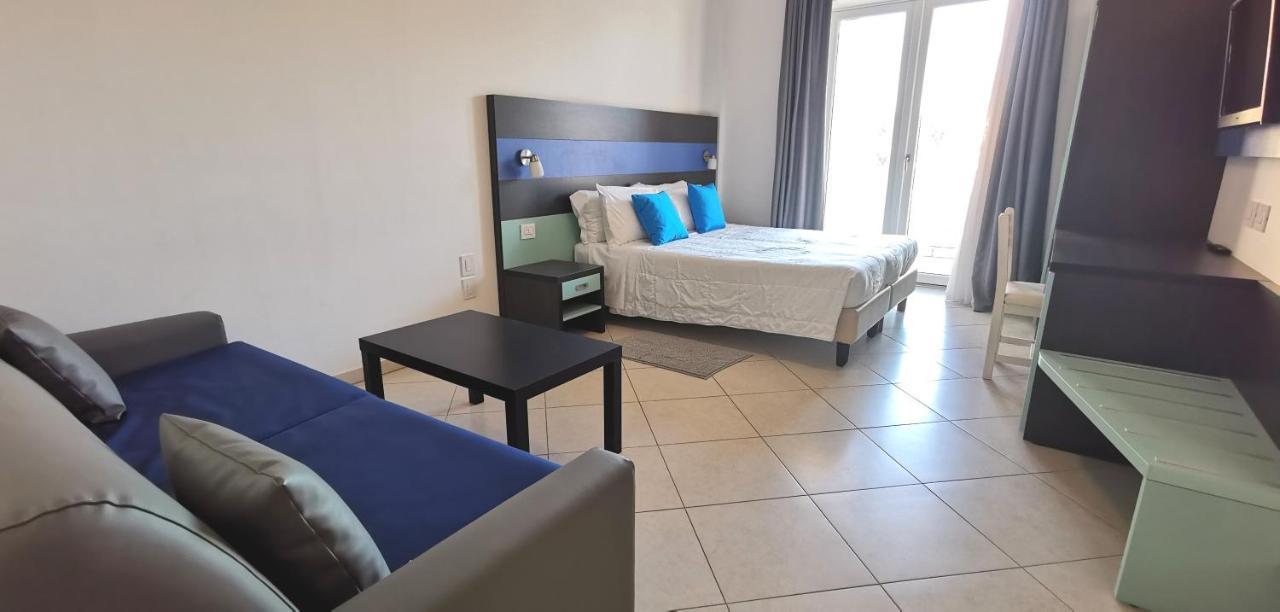 Hotel Oceanomare Punta Marina Εξωτερικό φωτογραφία