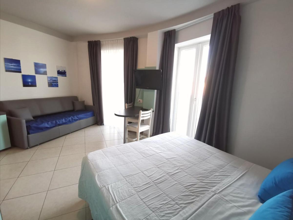 Hotel Oceanomare Punta Marina Εξωτερικό φωτογραφία