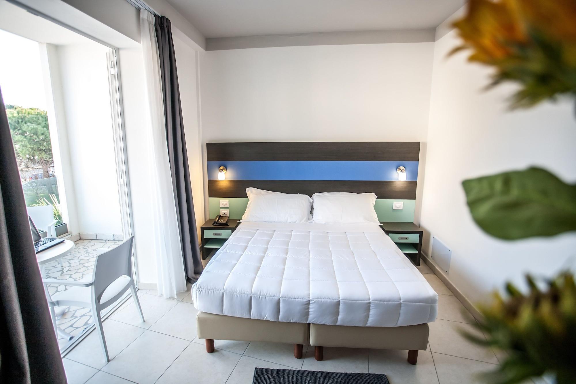 Hotel Oceanomare Punta Marina Εξωτερικό φωτογραφία