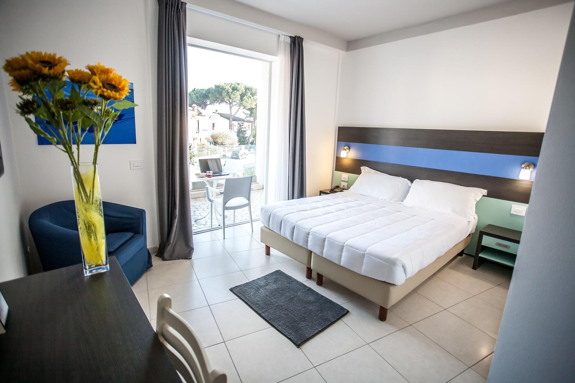 Hotel Oceanomare Punta Marina Εξωτερικό φωτογραφία